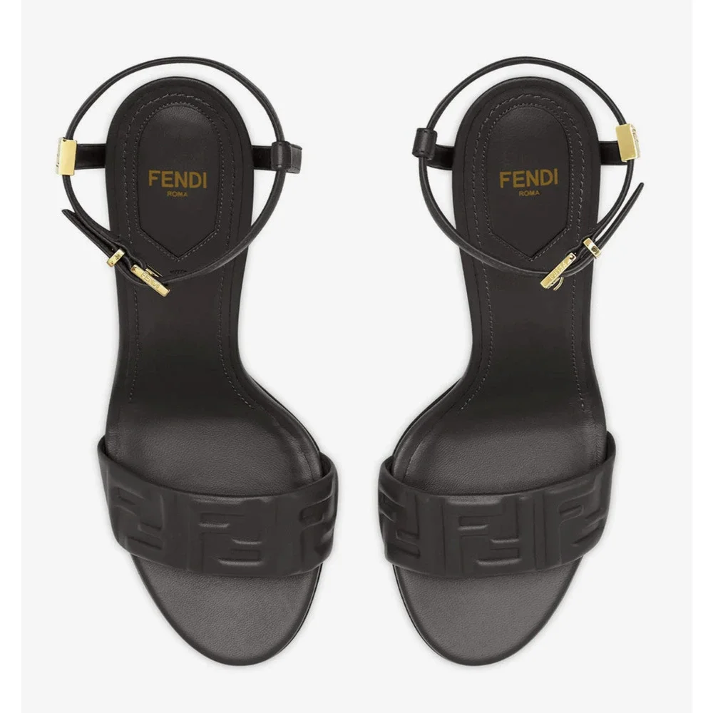 Fendi delfina sandal